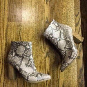 Carlos by Carlos Santana Boots size 7.5